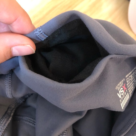 High Waist Victoria Secret grey cropped leggings - Picture 6 of 6